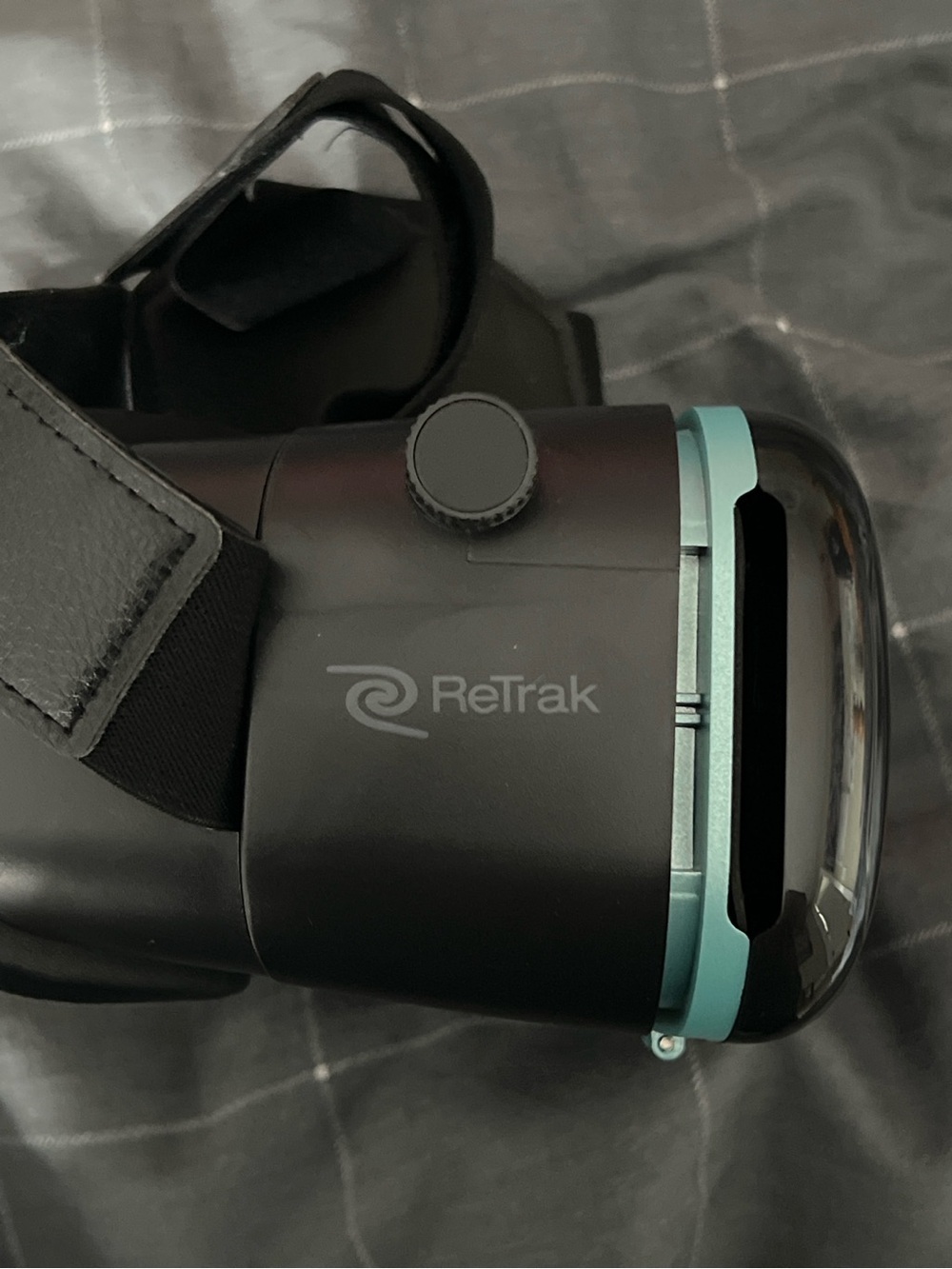 ReTrak Utopia 360 VR Headset With Bluetooth Controller Android iPhone - Picture 5 of 9